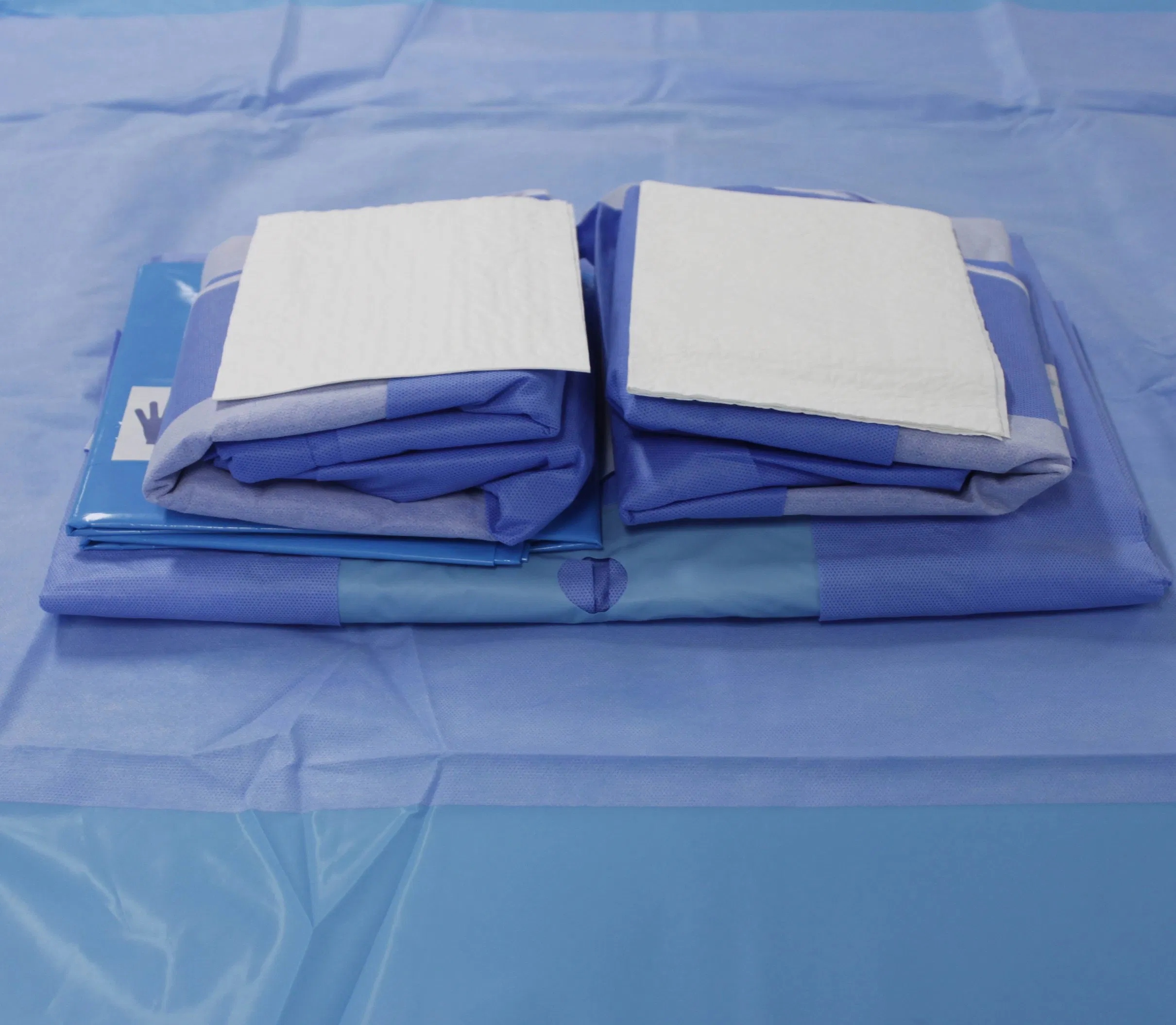 Sterile/Non-Sterile Surgical Universal Packs with Surgical Gowns/Drapes for Surgery Operation