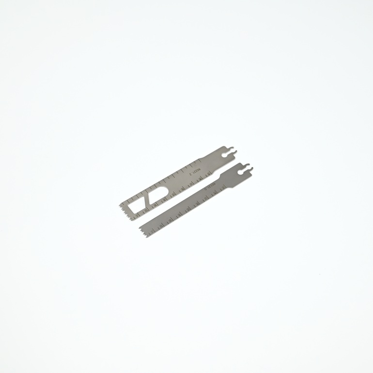 Wholesale Price High Quality Stainless Steel Medical Prower Tools Oscillating Bone Saw Surgical Saw Blade for Stryker