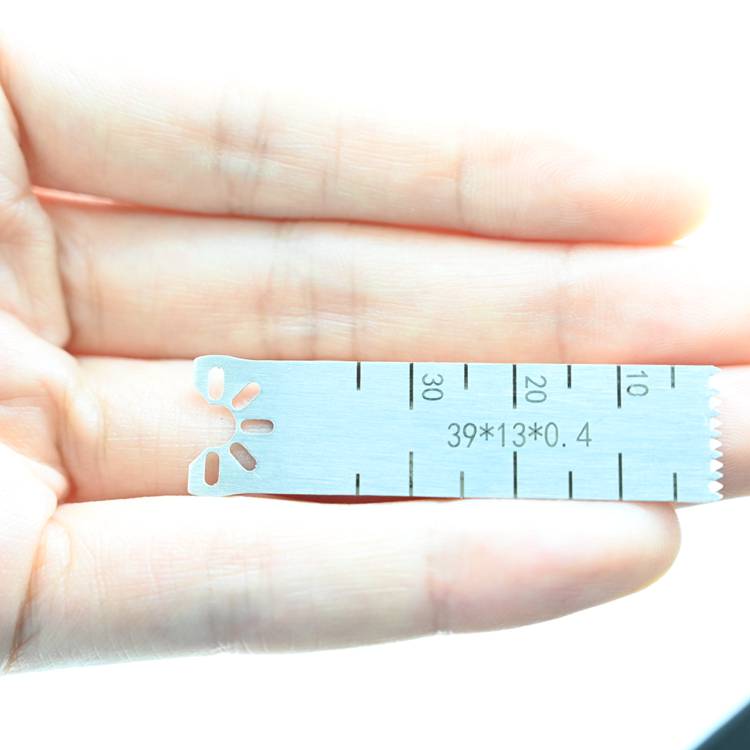 Veterinary Orthopedic Surgical Instrument Sabo Stainless Steel Micro Carbide Small Stryker Driver 3 Sagital Saw Blade for Bone