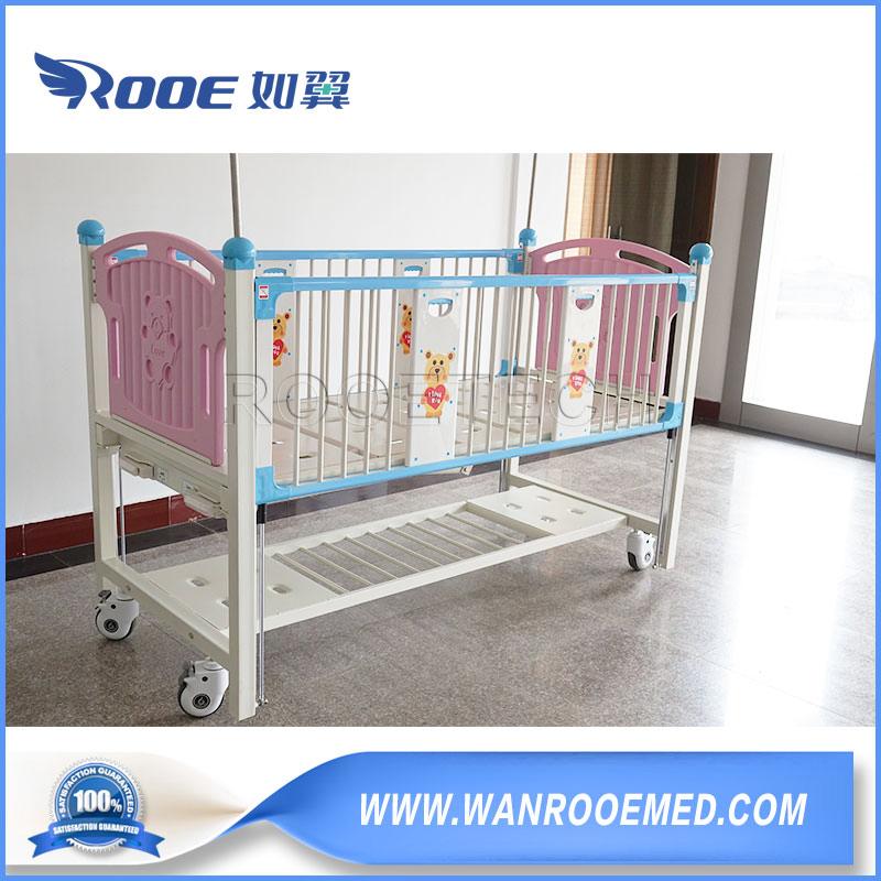 Bam201c Sickroom Manual Baby Cot Pediatric Hospital Bed with Three Level Rails