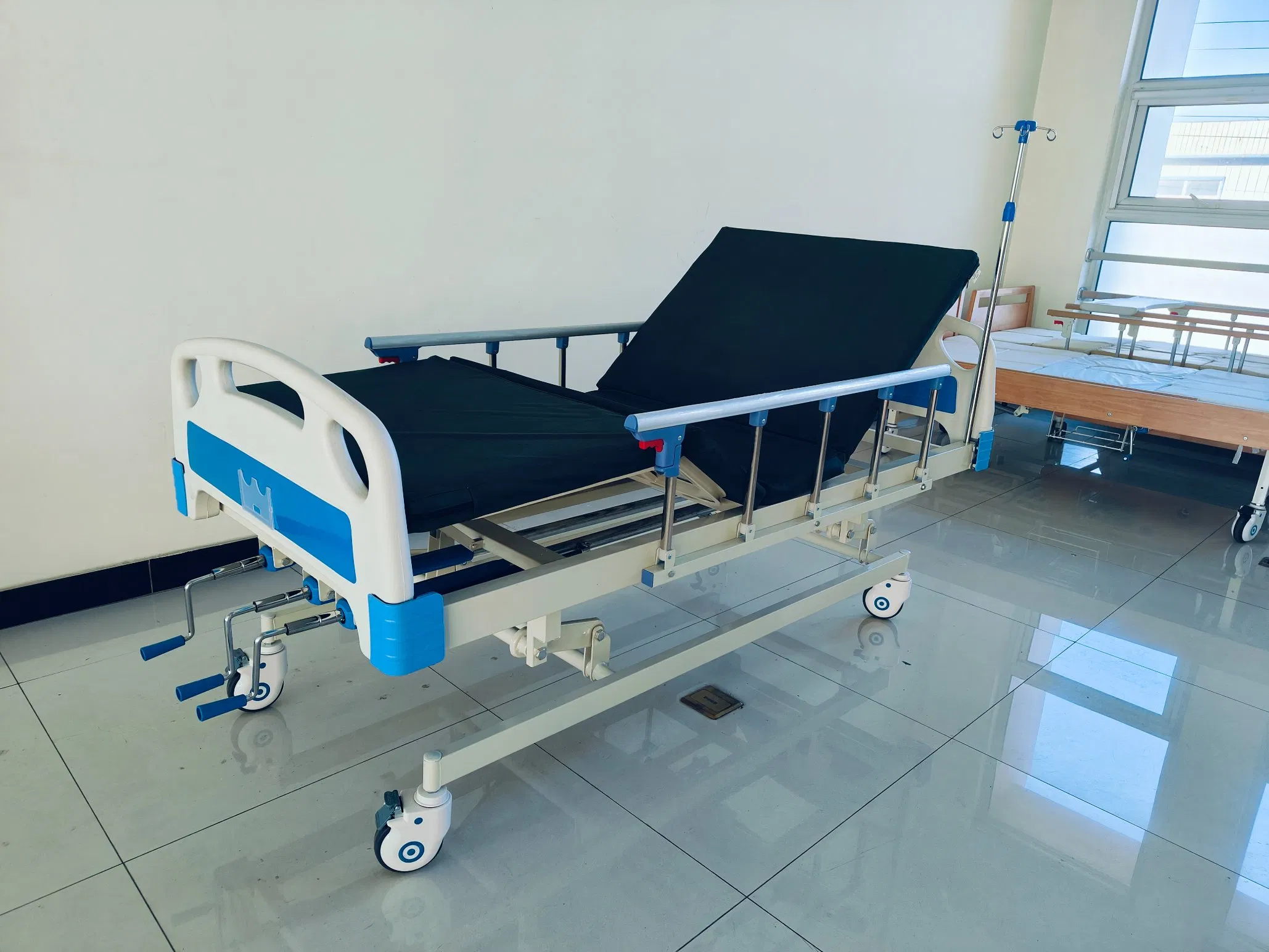 Hospital Bed ICU Multi-Function Bed 3 Function Manual Bed Medical Bed Used Hospital Electric Bed Electric Hospital Bed Adjustable Bed