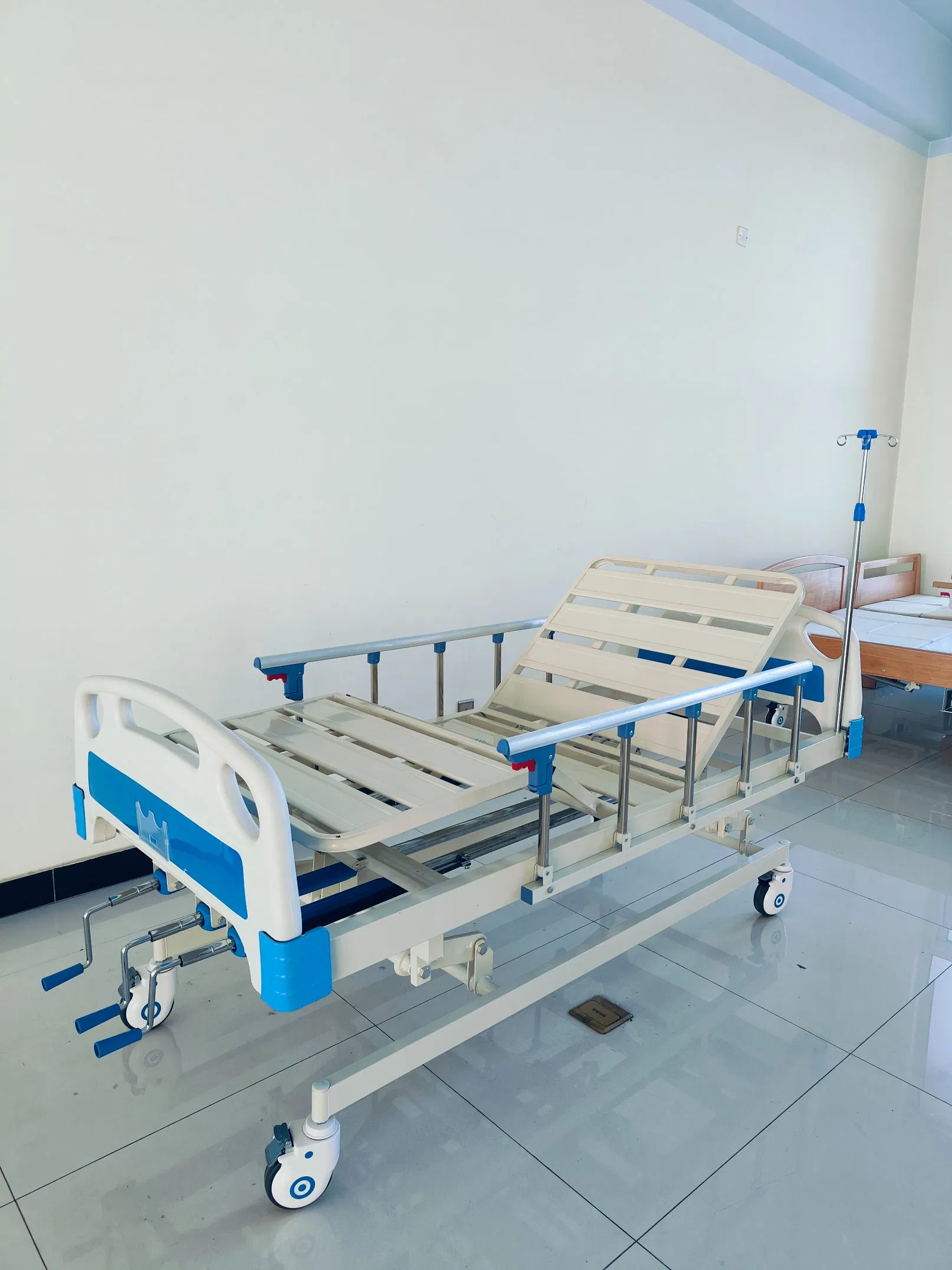 Hospital Bed ICU Multi-Function Bed 3 Function Manual Bed Medical Bed Used Hospital Electric Bed Electric Hospital Bed Adjustable Bed