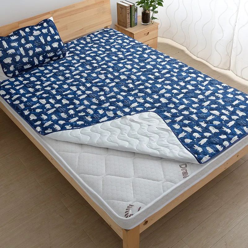 Detailed Mattress Topper Photo