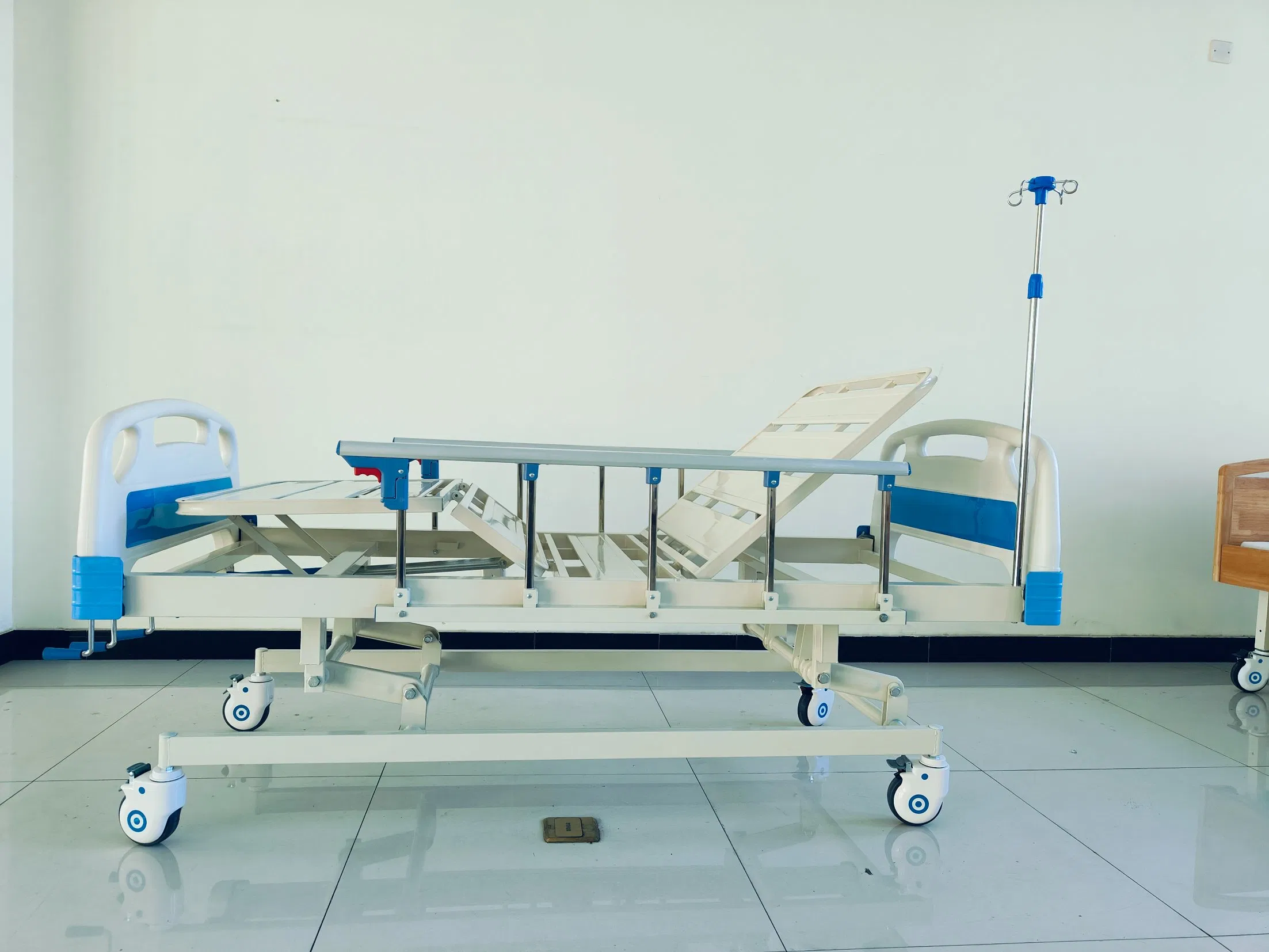 Hospital Bed ICU Multi-Function Bed 3 Function Manual Bed Medical Bed Used Hospital Electric Bed Electric Hospital Bed Adjustable Bed