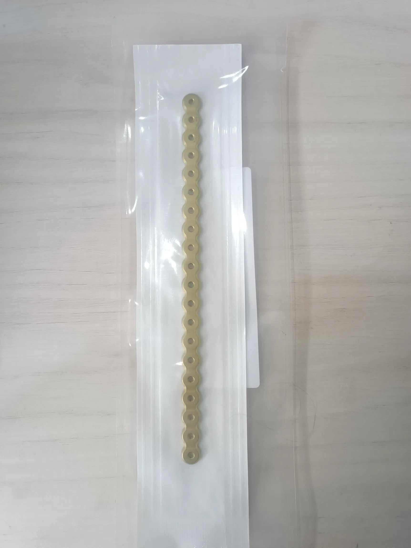 1mm Thickness Orthopedic Titanium Implant Maxillofacial Locking Plate Surgery