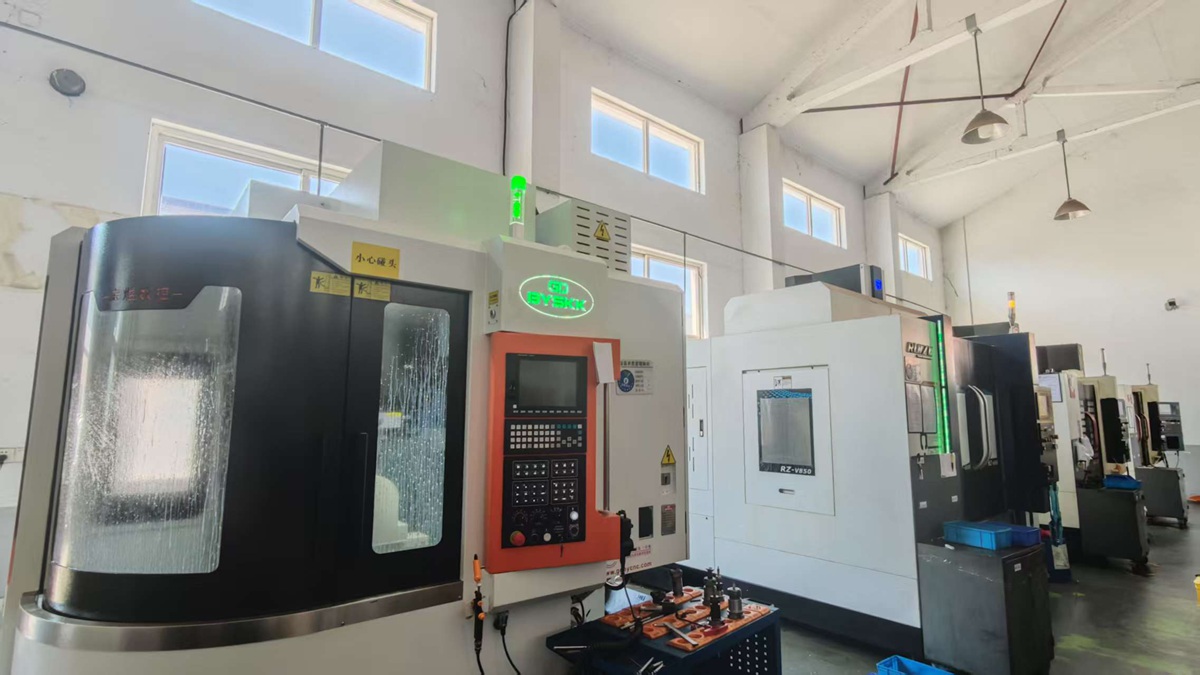 DTRX Medical Technology quality control and testing laboratory for orthopedic implants