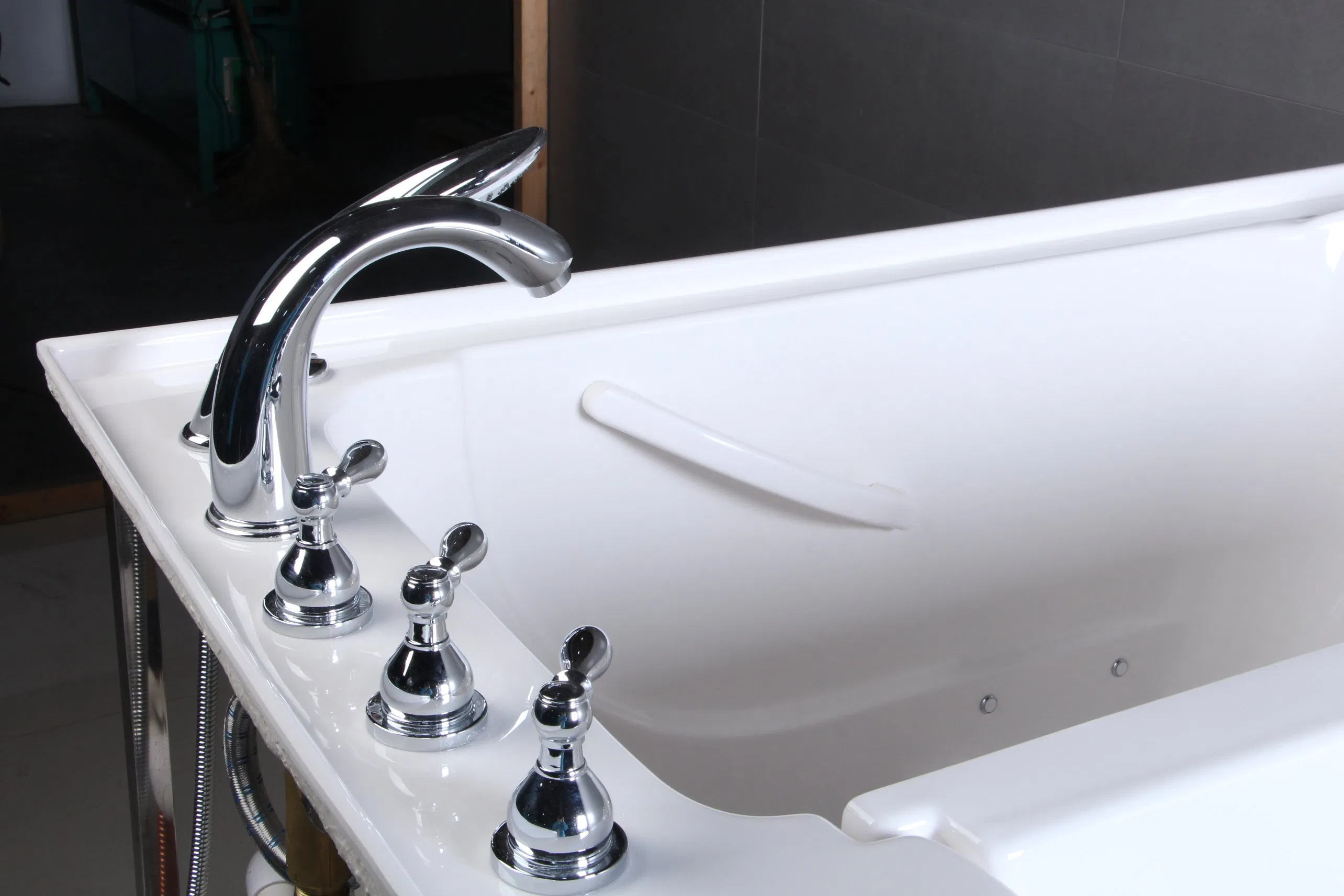 Apartment Soaking Center Safety Tub Lowes Walk in Bathtub with Shower