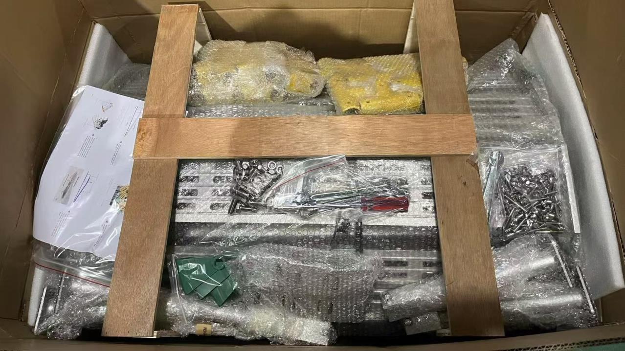 Aura Medical factory - Product Packing process step 8