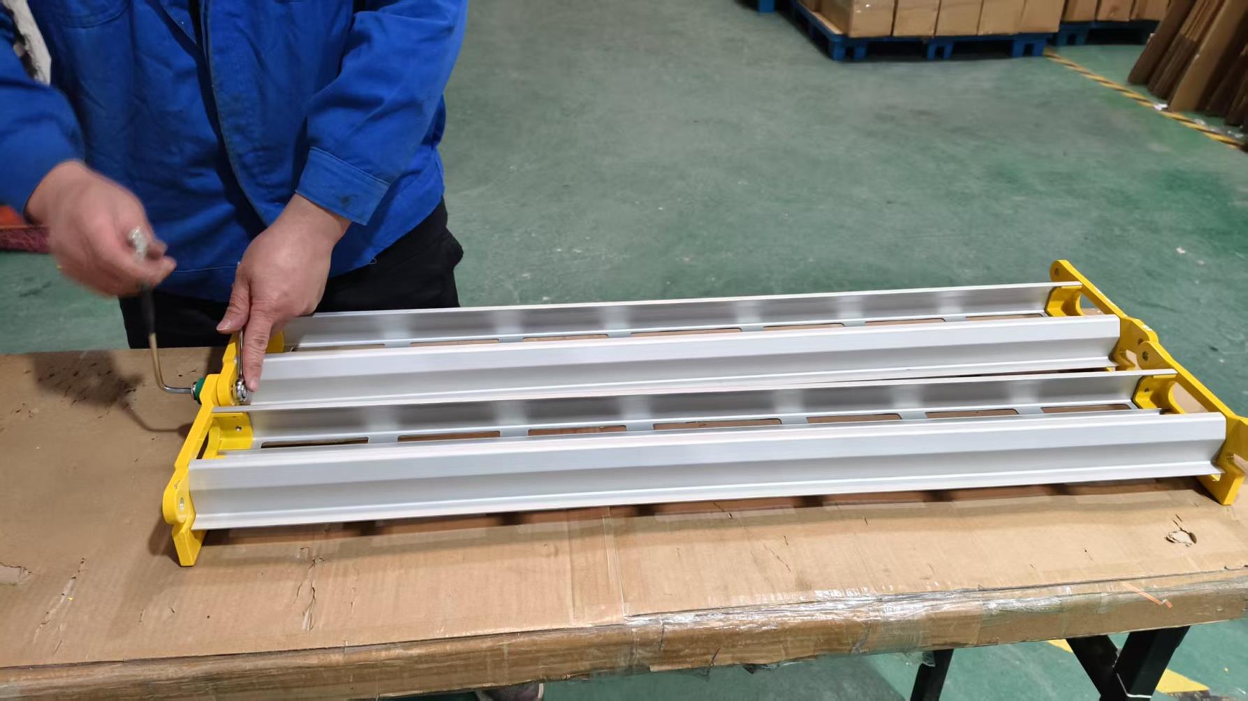 Aura Medical factory - Product Assembly process step 6