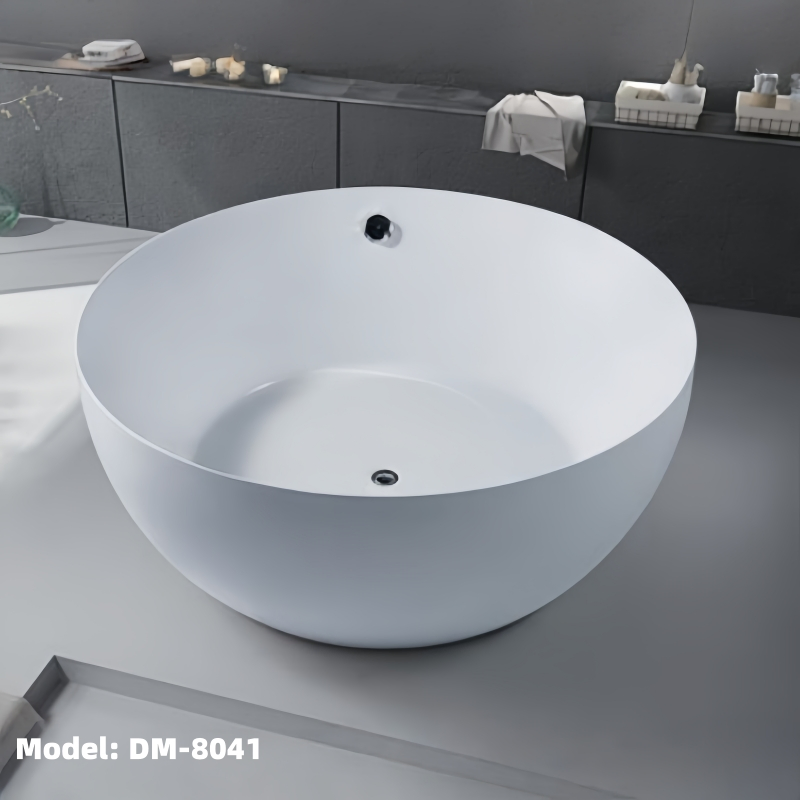Contemporary Walk-in Bathtub for Safe and Easy Access