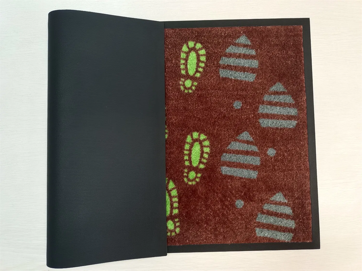 Custom PP Nylon Rubber Golf Non Anti Slip Welcome Home Entrance Foot Foam Prayer Front Logo Printed Bath Bathroom Kitchen Floor Door Mat Modern