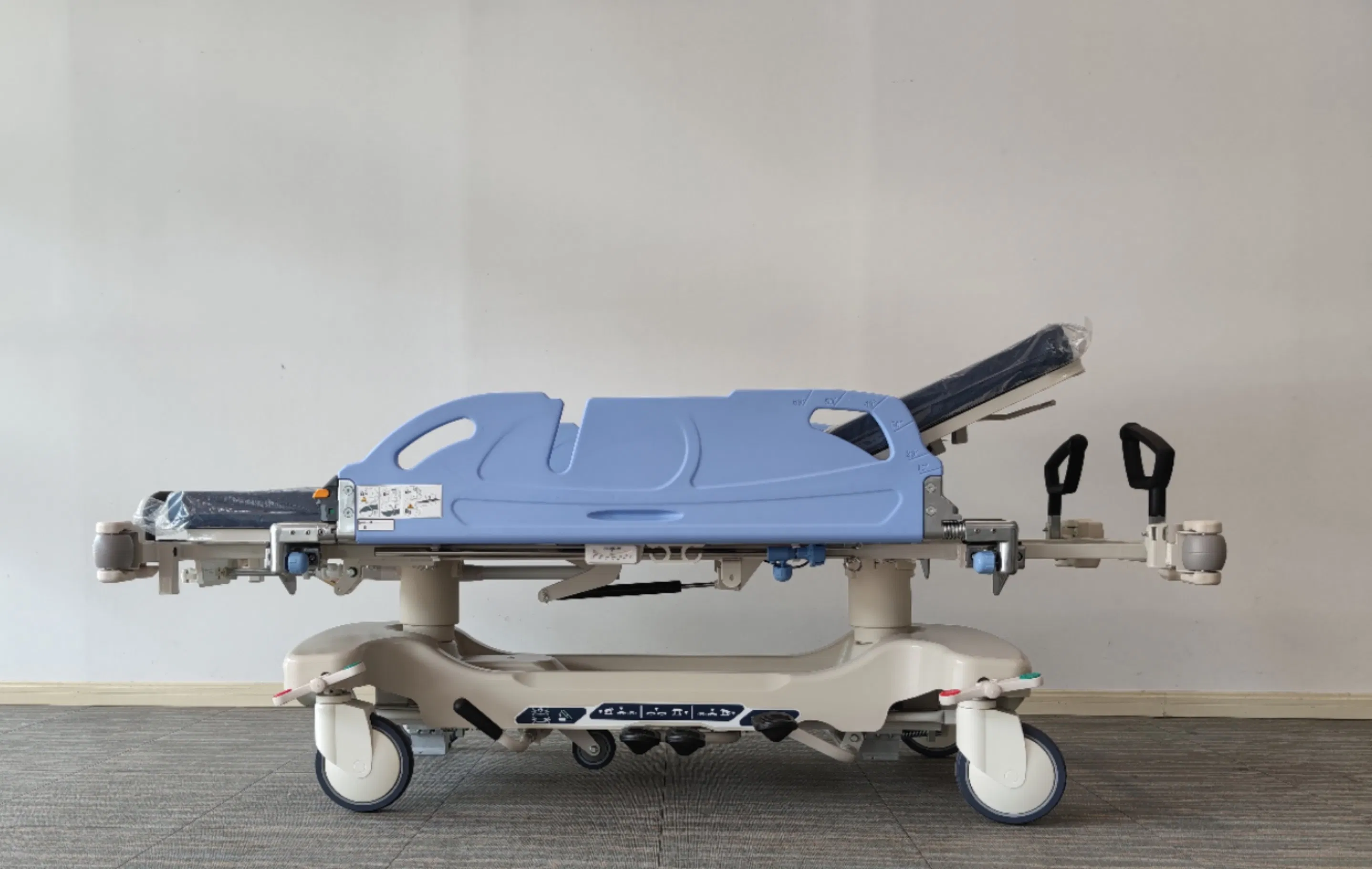 Hospital Furniture Adjustable Foldable Mobile Hydraulic Rescue Bed