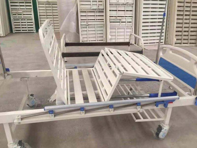 Medical Hospital Furniture ABS Two Crank Manual Hospital Patient Bed with Guardrail