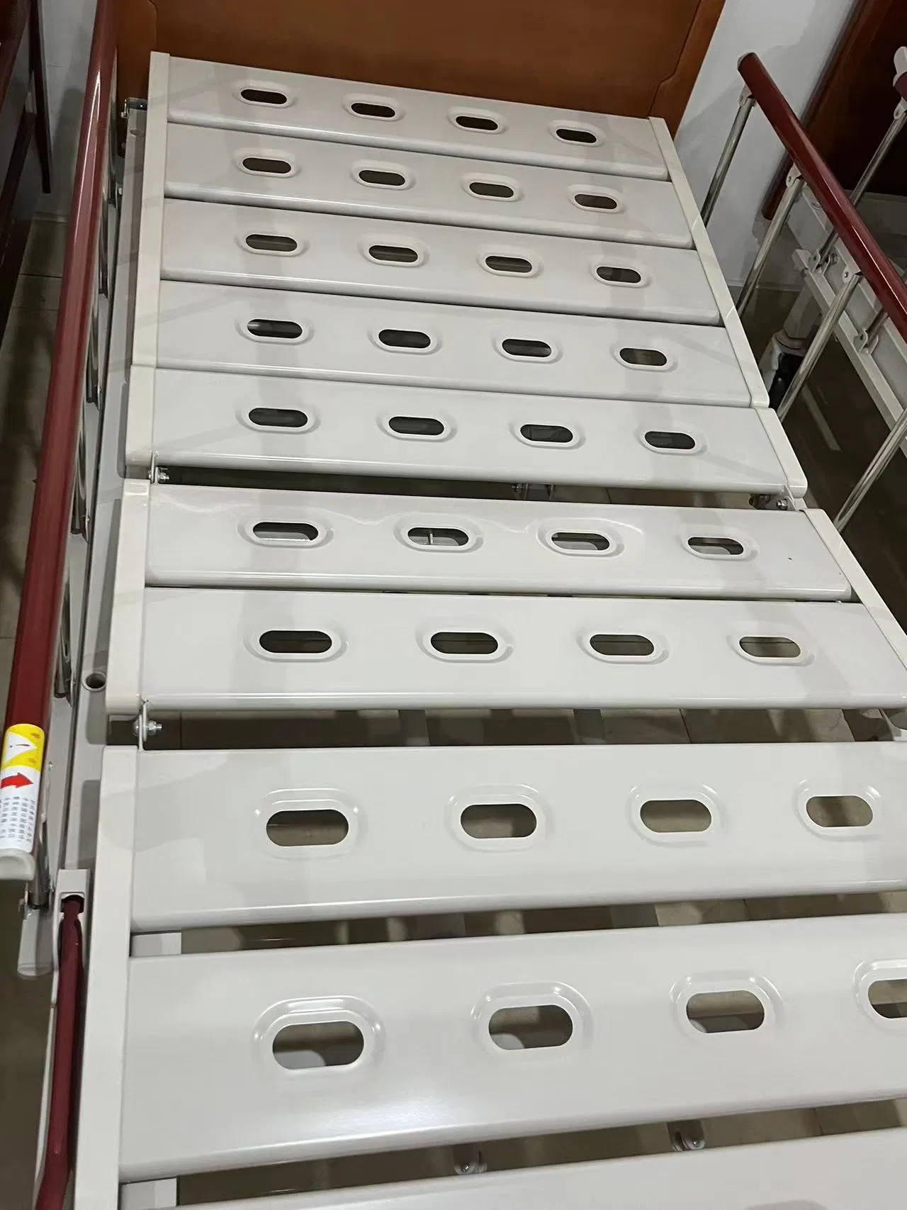 180kg in Movement Folded Brother Medical or Your Brand Nursing Homes Manual Hospital Bed