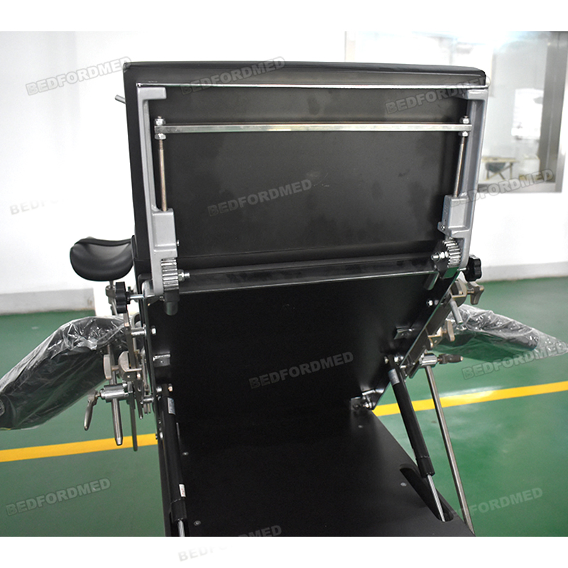 Manual Hydraulic 3002 Operation Table Hospital Leg Section Adjustable Operation Bed