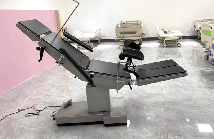 Hospital Equipment Multi- Function Manual Hydraulic Operating Table Medical Surgical Bed