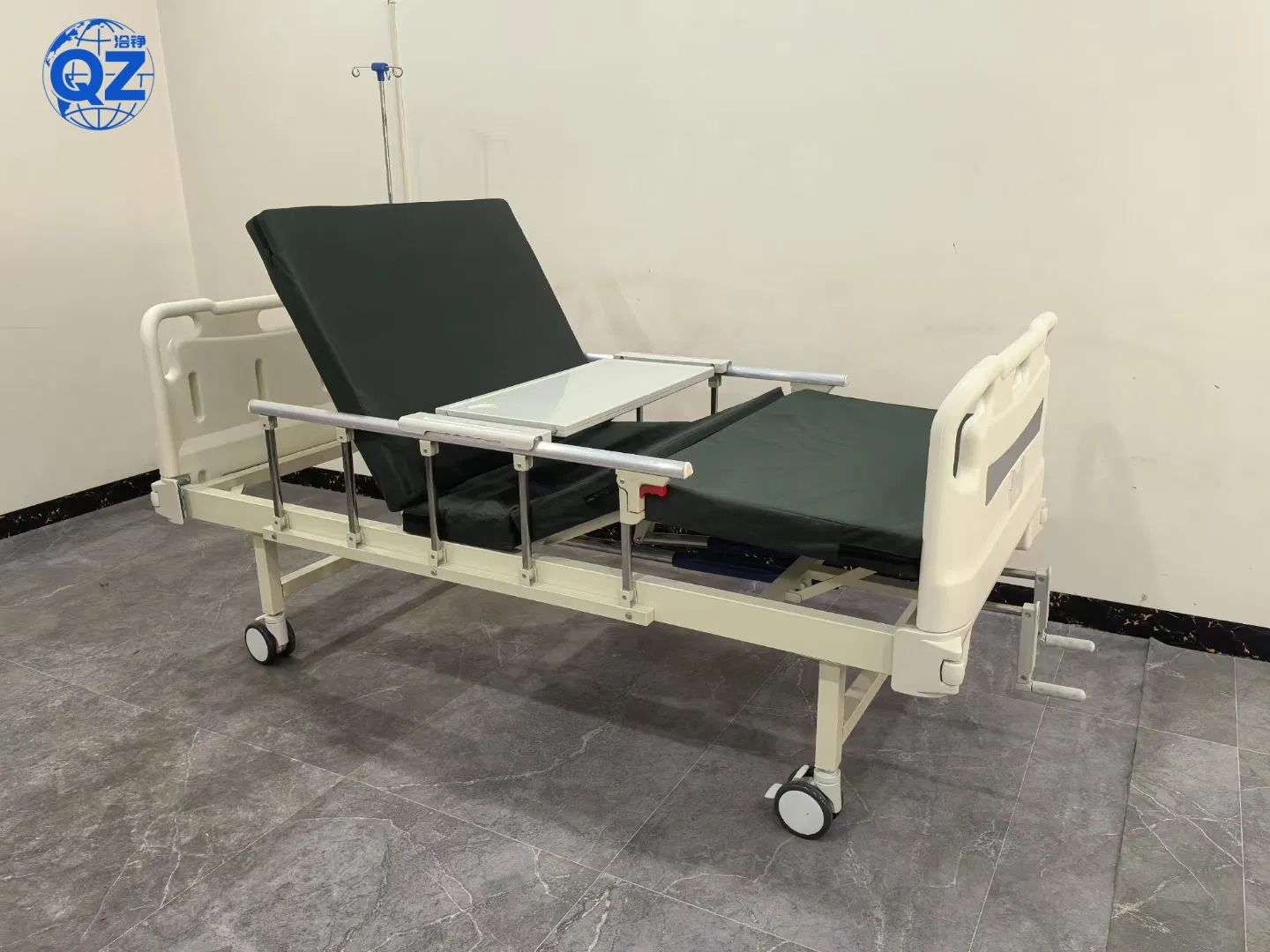 Home Use in Nursing Homes 3 Crank 3 Function Medical Folding Manual Patient Nursing Hospital Bed