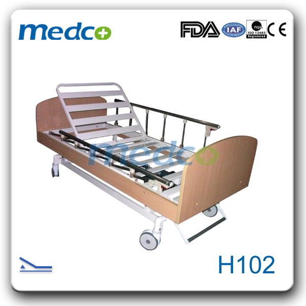 Hospital Furniture Folding Electrc Wooden Nursing Home Care Bed with Mattress