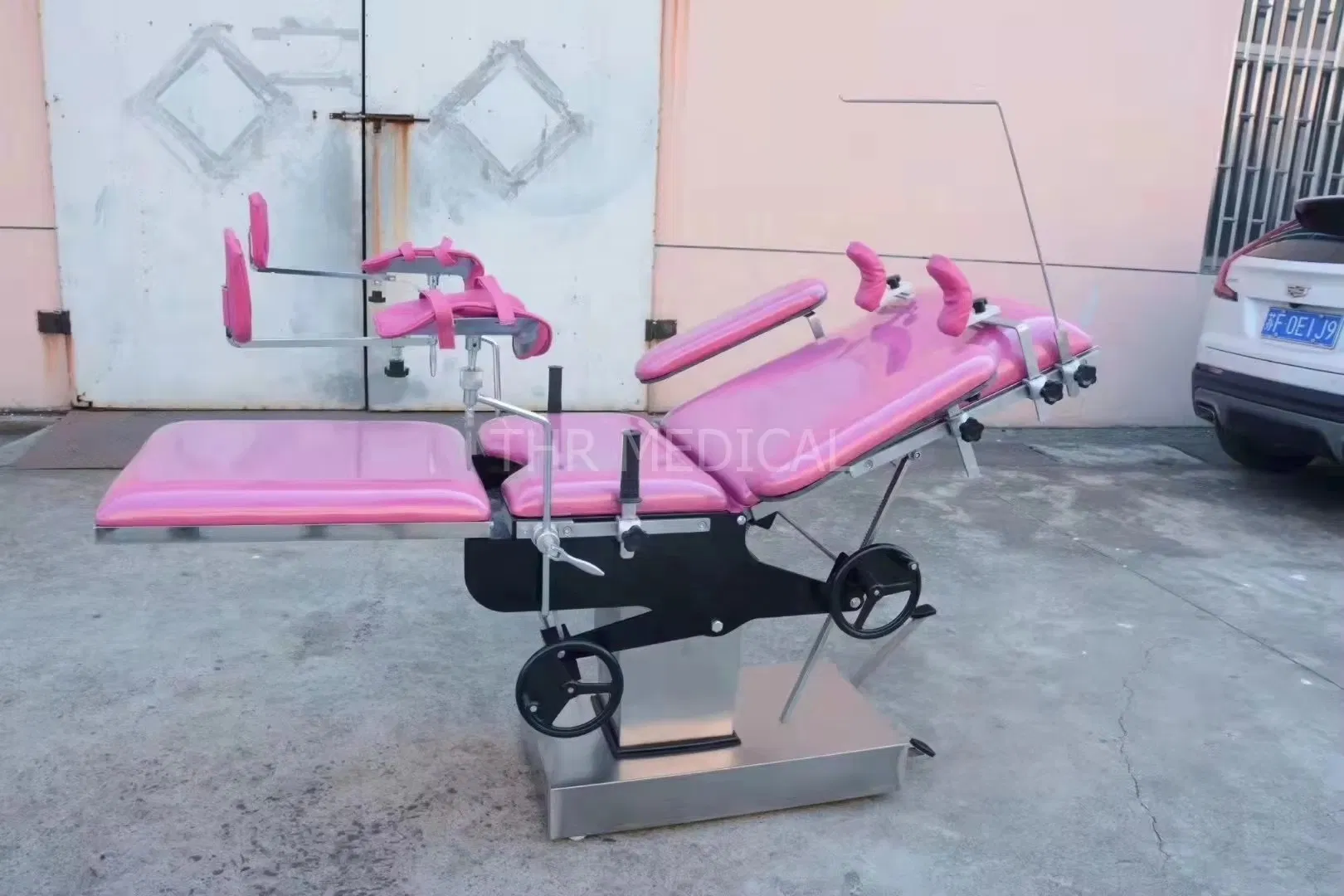 Hospital Gynaecology Examination Table Maternity Delivery Bed Hydraulic Operation Theatre Bed