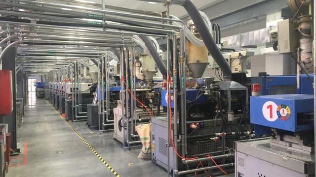 Dgem Medical electric hospital bed with adjustable backrest and side rails