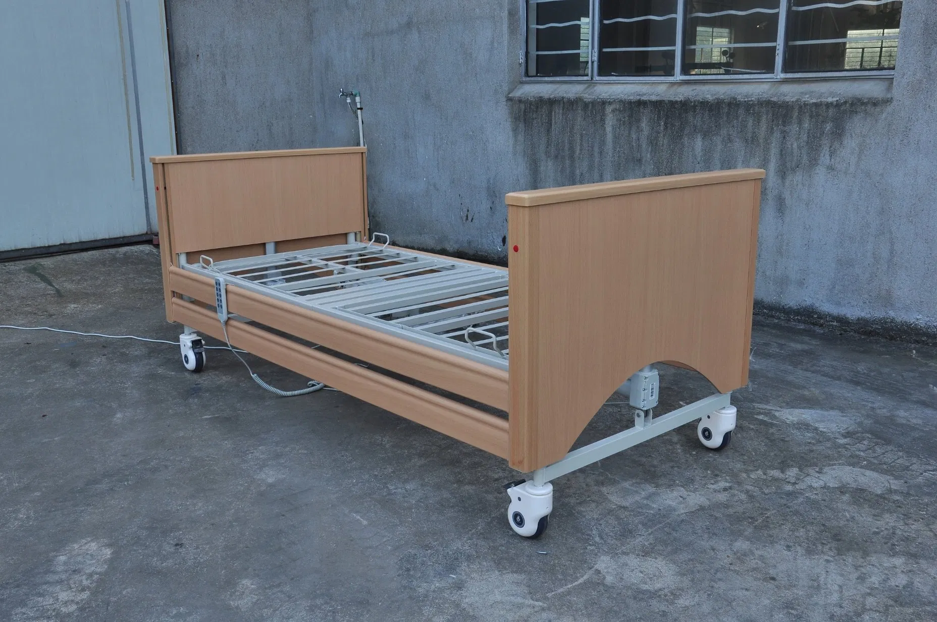 Hospital Adjustable Auto Patient Turning Bed Home Care Rotating Electric Bed