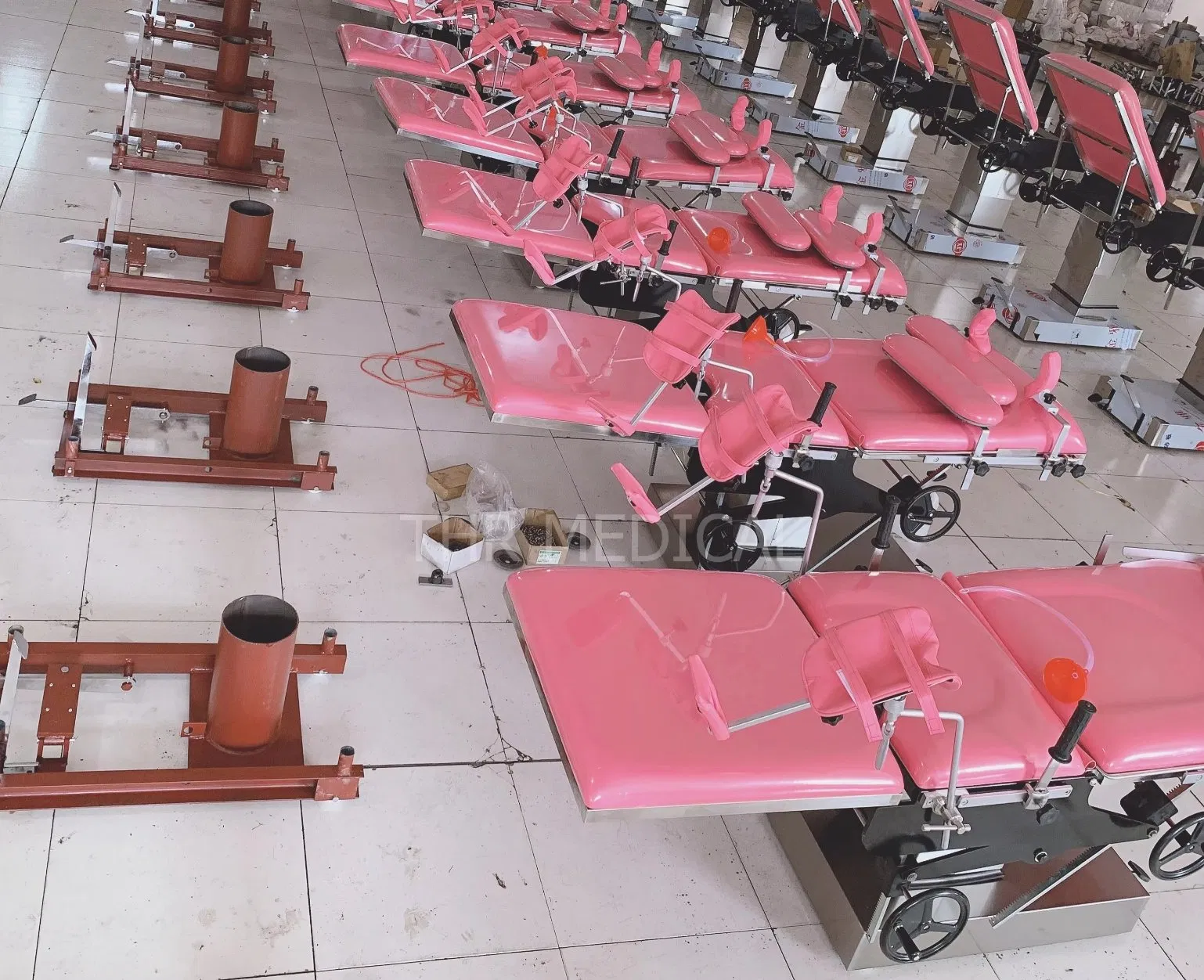 Hospital Gynaecology Examination Table Maternity Delivery Bed Hydraulic Operation Theatre Bed