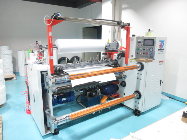 Slitting Machine for medical material production