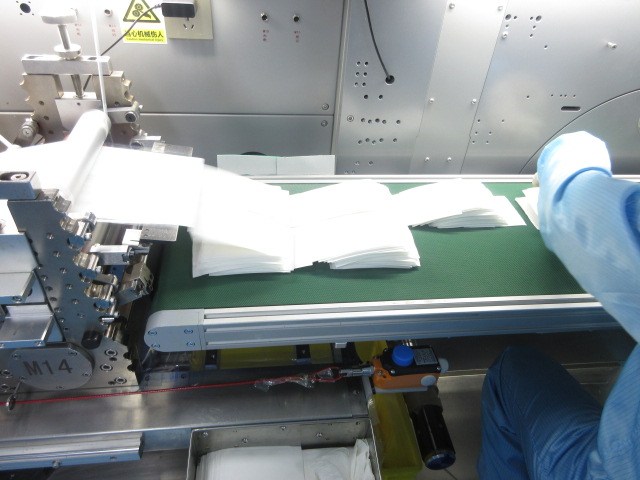 Cutting pieces stage in wound dressing manufacturing