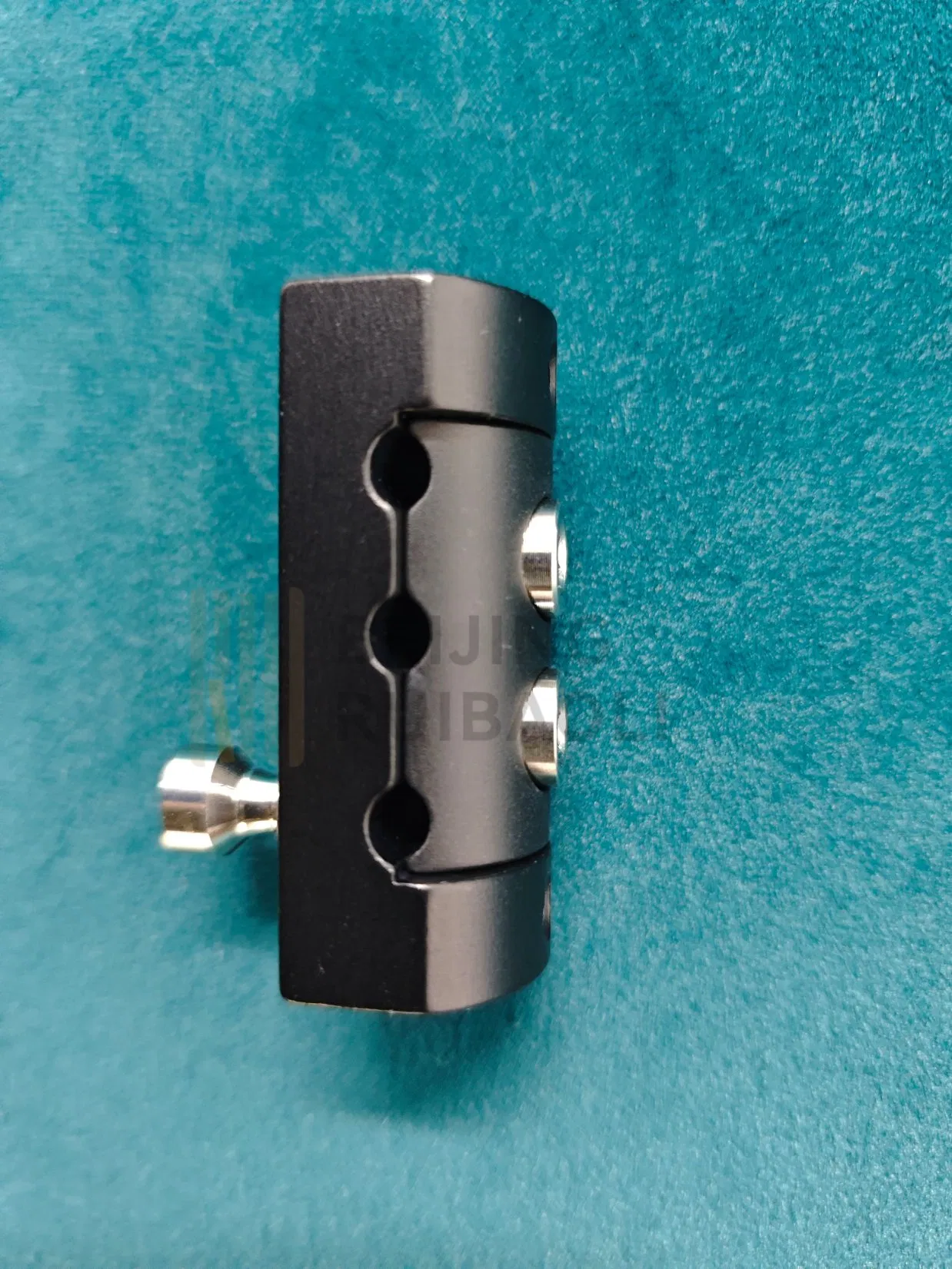 Unilateral External Fixator-Pin Clip Block