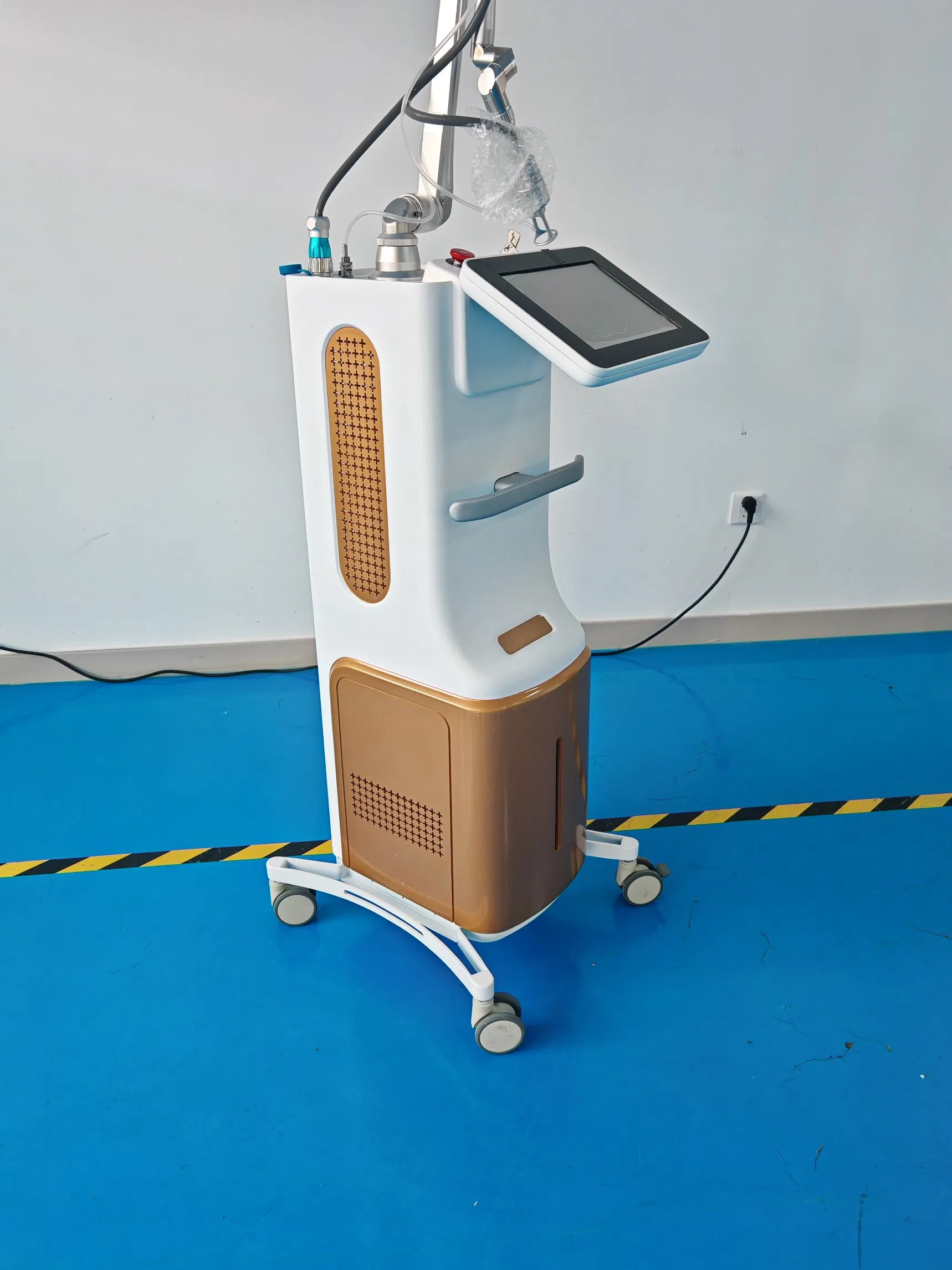 2026 New CO2 RF Laser Wart Removal Machine 360 Degree Vaginal Tightening Fractional Lasers Skin Resurfacing System 60W
