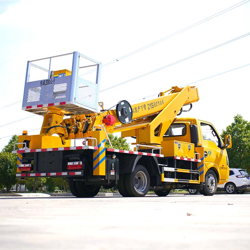 Truck Mounted Boom Lift; Telescopic Boom Aerial Work Platforms; High-Reach Applications; Ideal for High-Altitude Installation Work in Industrial Parks