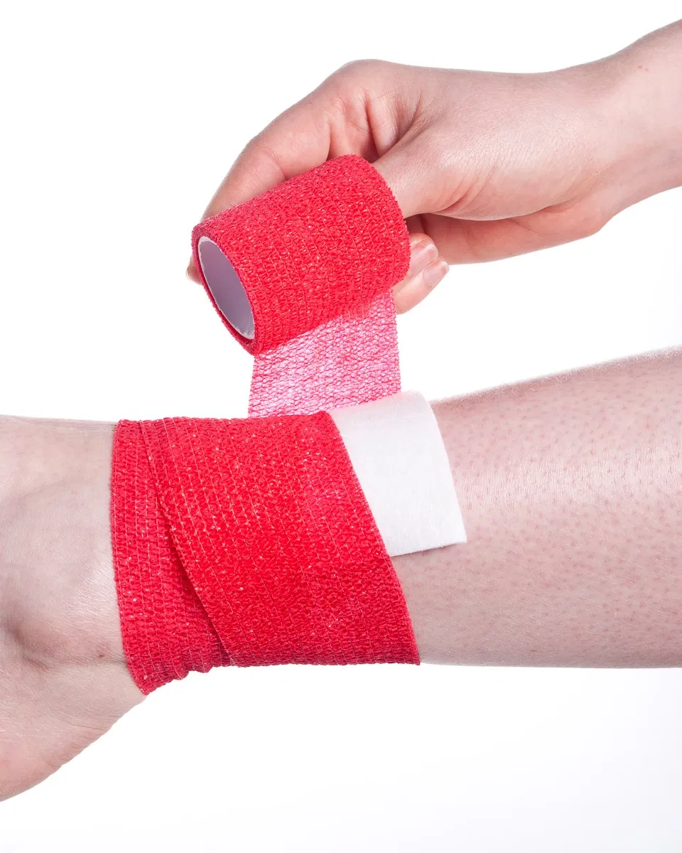 Self-Adherent Cohesive Bandage Medicalwrap Sports Tape for Medicaluse Sports First Aid and Helps Protect Skin