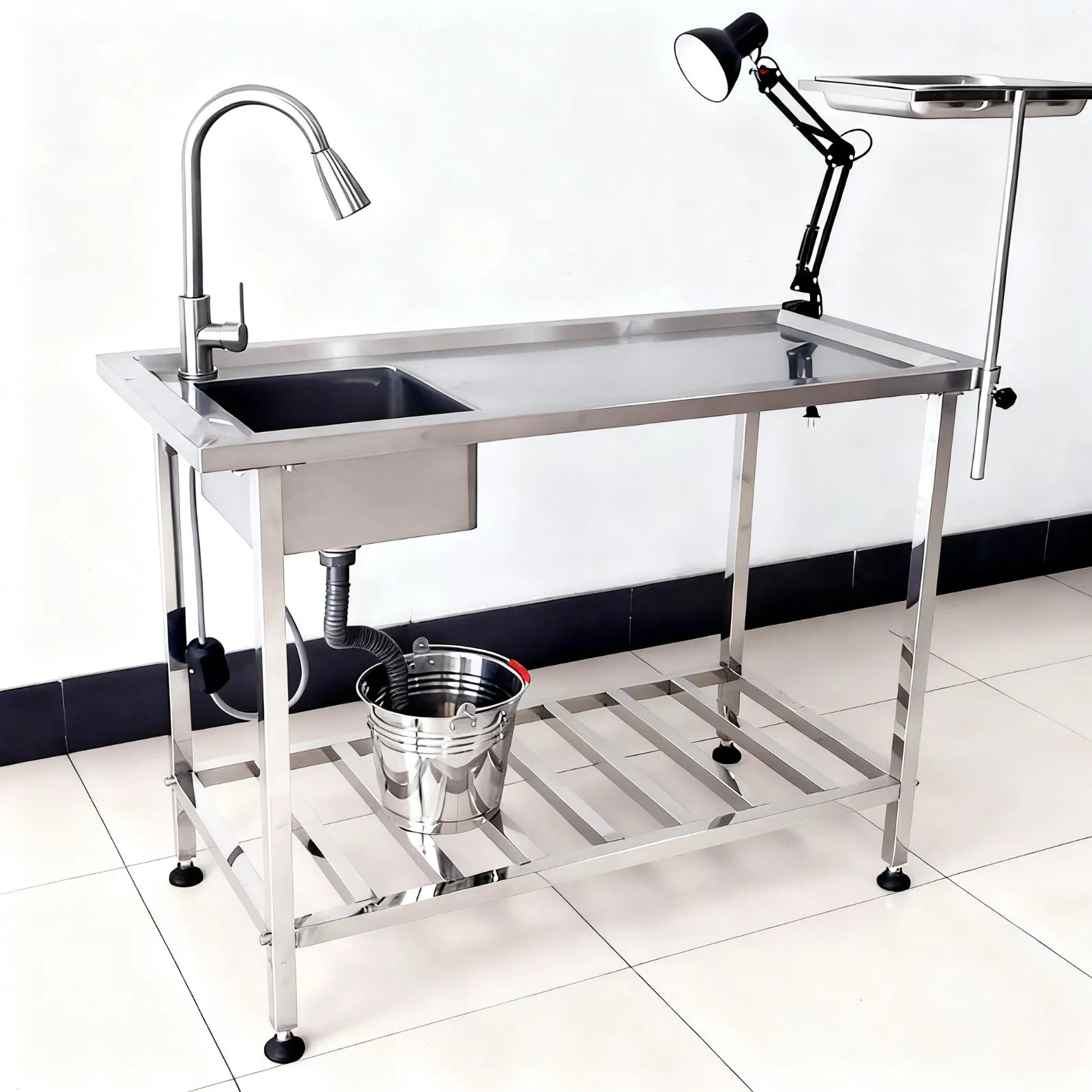 Veterinary Equipment Stainless Steel Veterinary Deplaning Table with Integrated Sink Infusion Stand