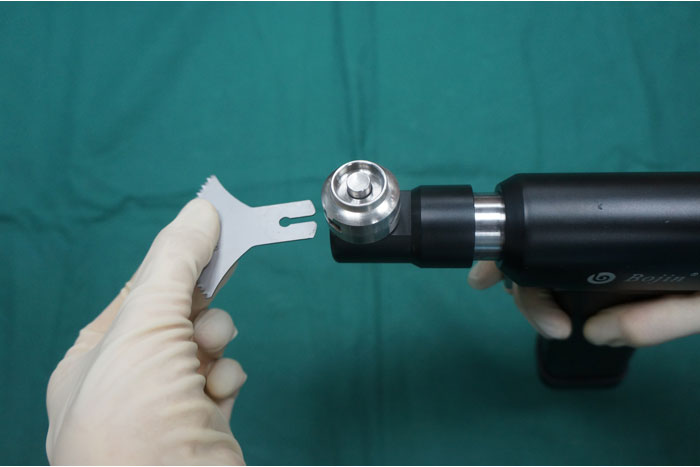 BOJIN Medical BJ1108 Overhaul Saw Battery Medical Power Tools for Sternum Cardiothoracic Surgery