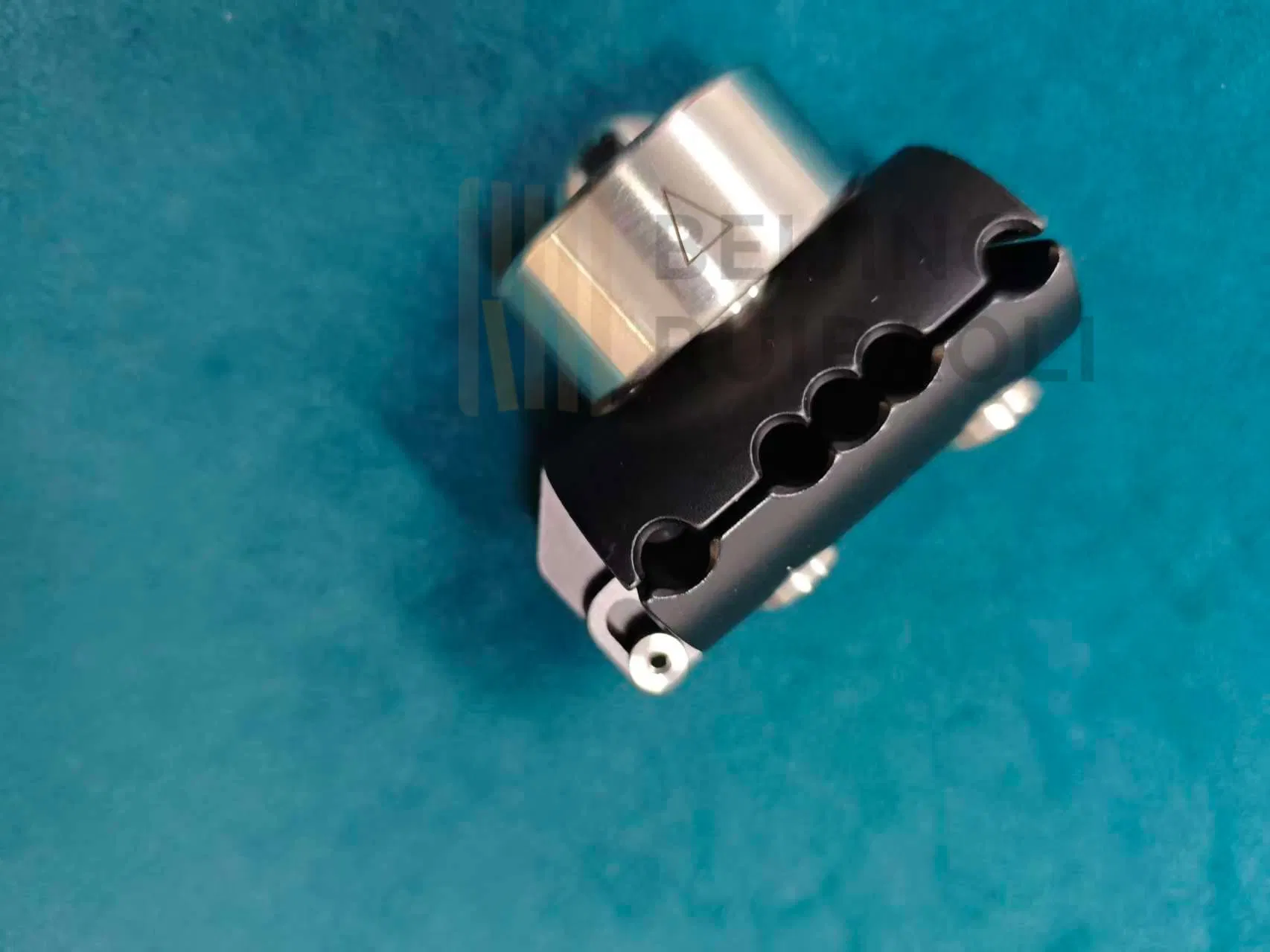 Micro-Mobility Fixator-T-Shaped Clamp-Black-for Children