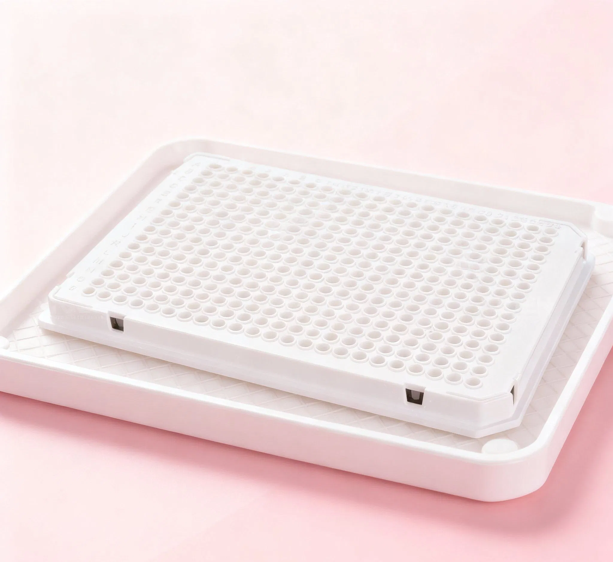 White Lab 40μL Fully Skirted 384-Well PCR Plate, Plastic Tube Sterile