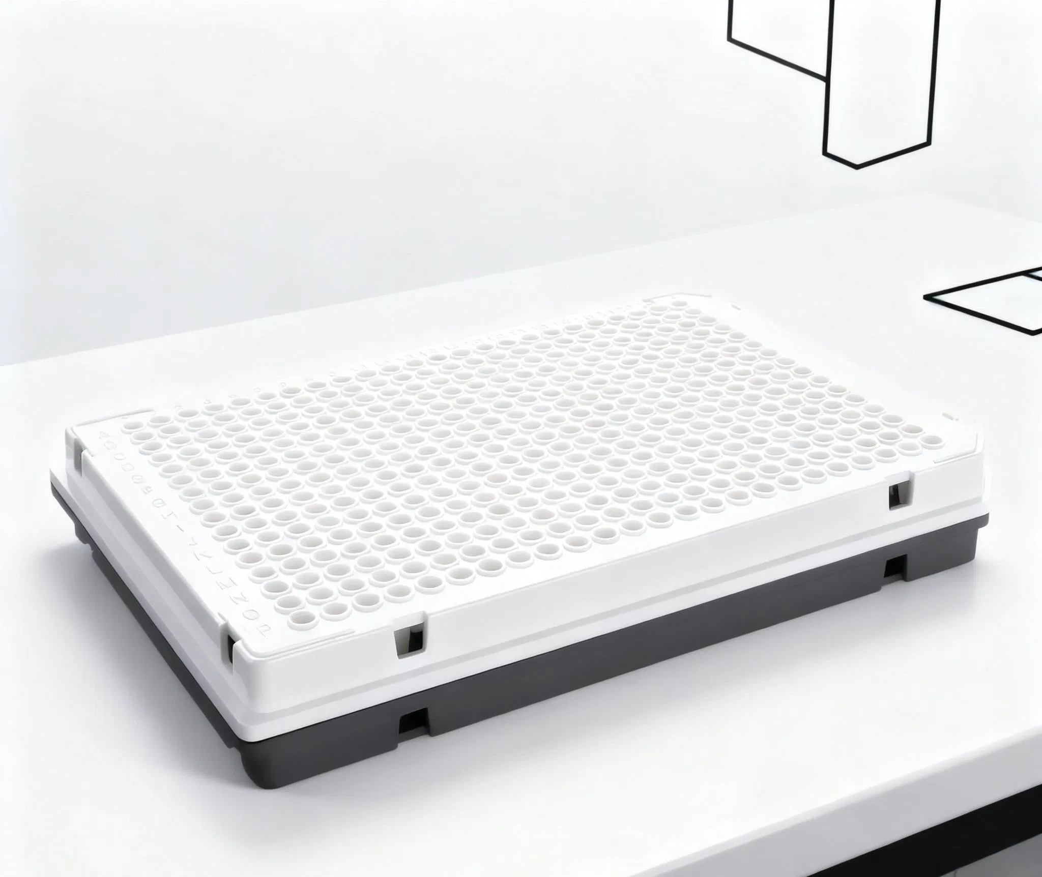 White Lab 384-Well PCR Plate, 40μL Full Skirt, Plastic Tube Frame Black