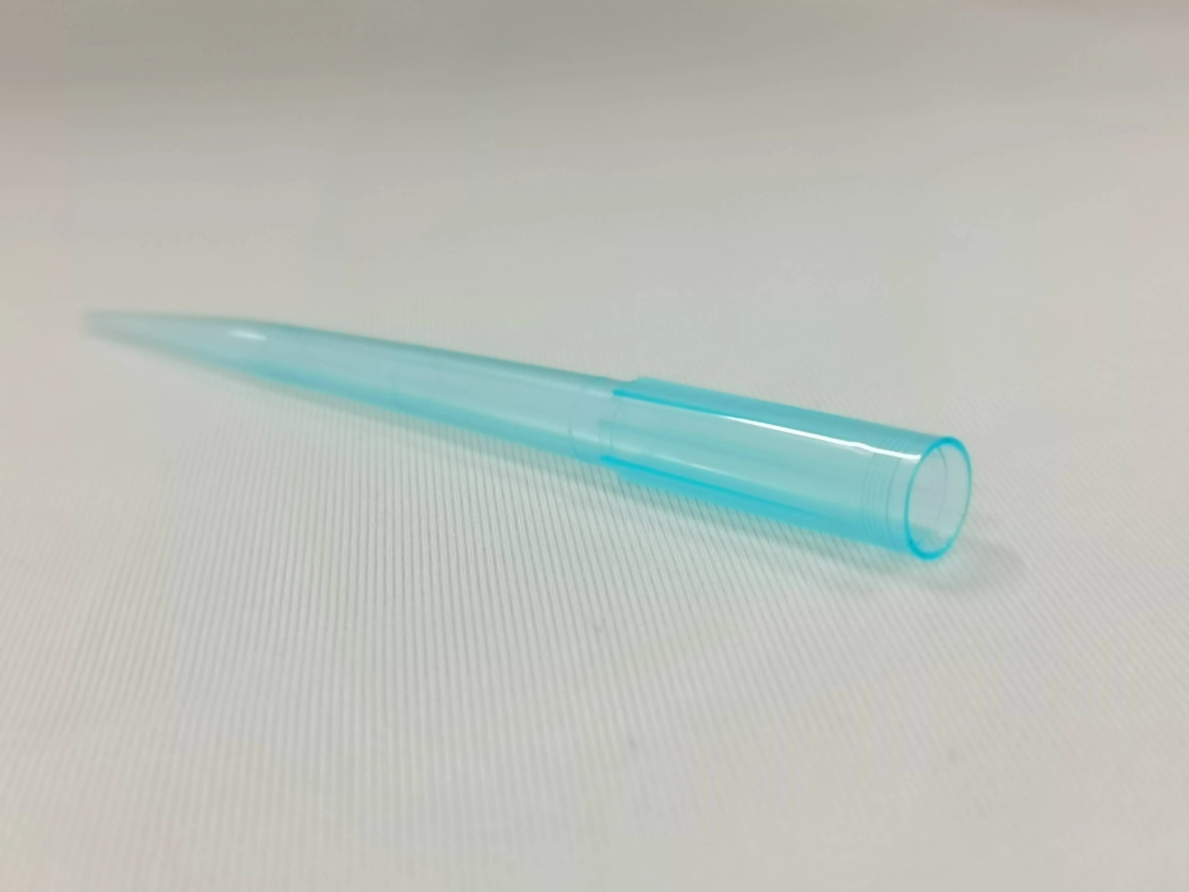 Factory Price Lab 10UL 20UL 100UL 200UL 1000UL 5ml Racked Filter Micro Dnase Rnase Free Box Sterile Pipette Tips with Filter