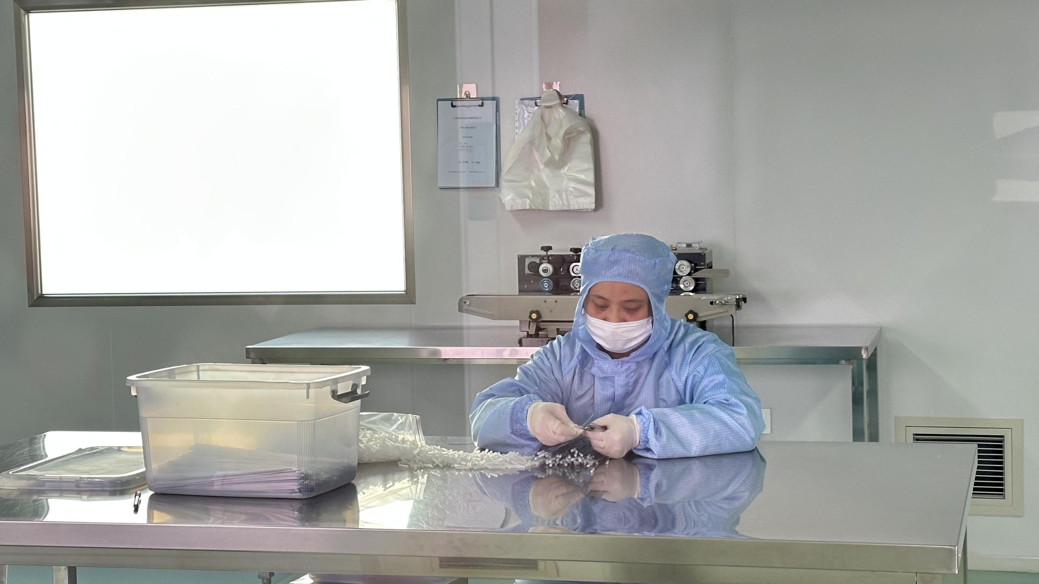 Inspection and packing of finished orthopedic products