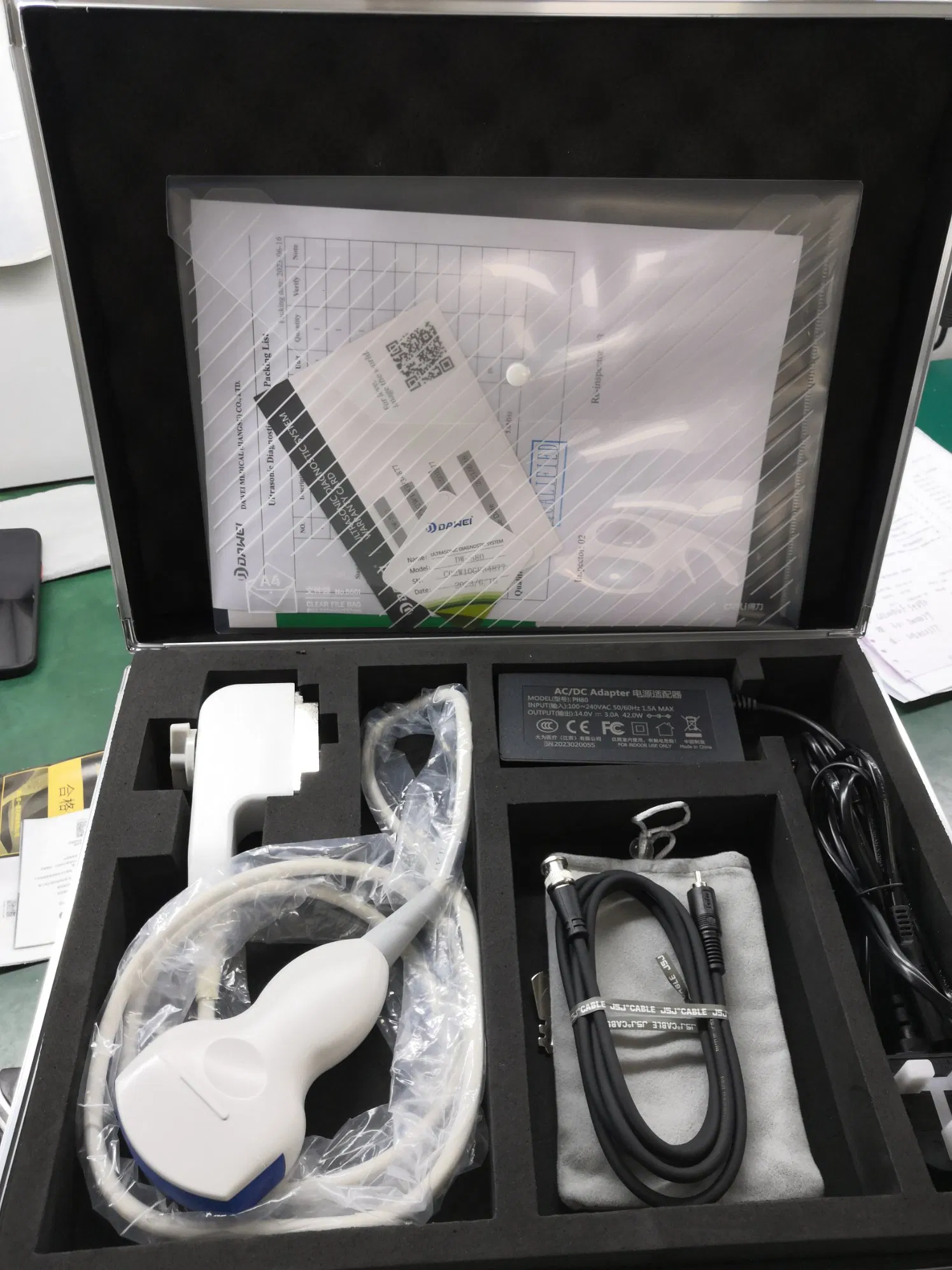 Dawei Laptop Medical Equipment Dw-580 Black and White Ultrasound Scanner for Abdomen