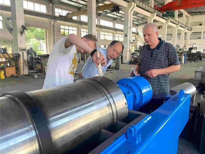 Centrifuge Equipment 3