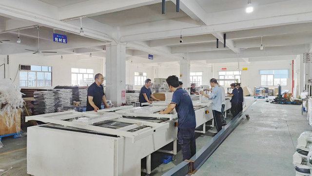 QMS Medical product assembly and inspection area