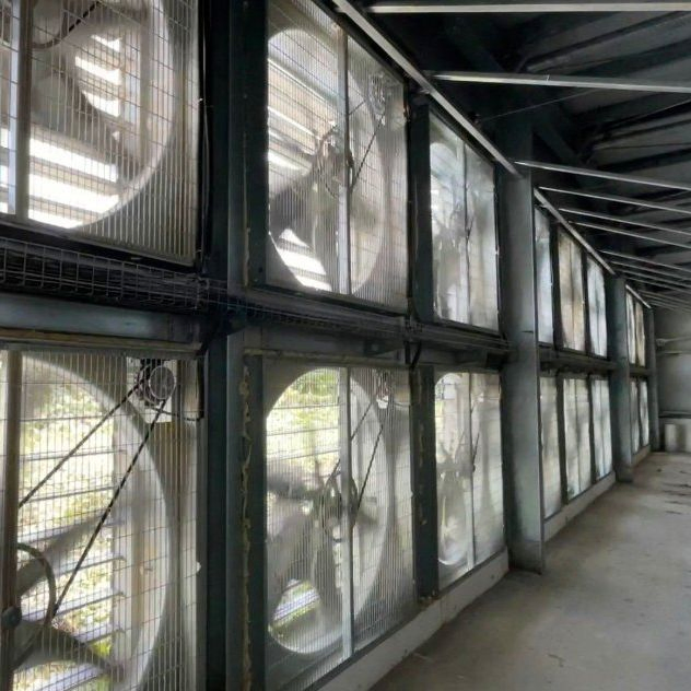 Climate Controlled Layer House System with Ventilation and Cooling and Poultry House Climate Control