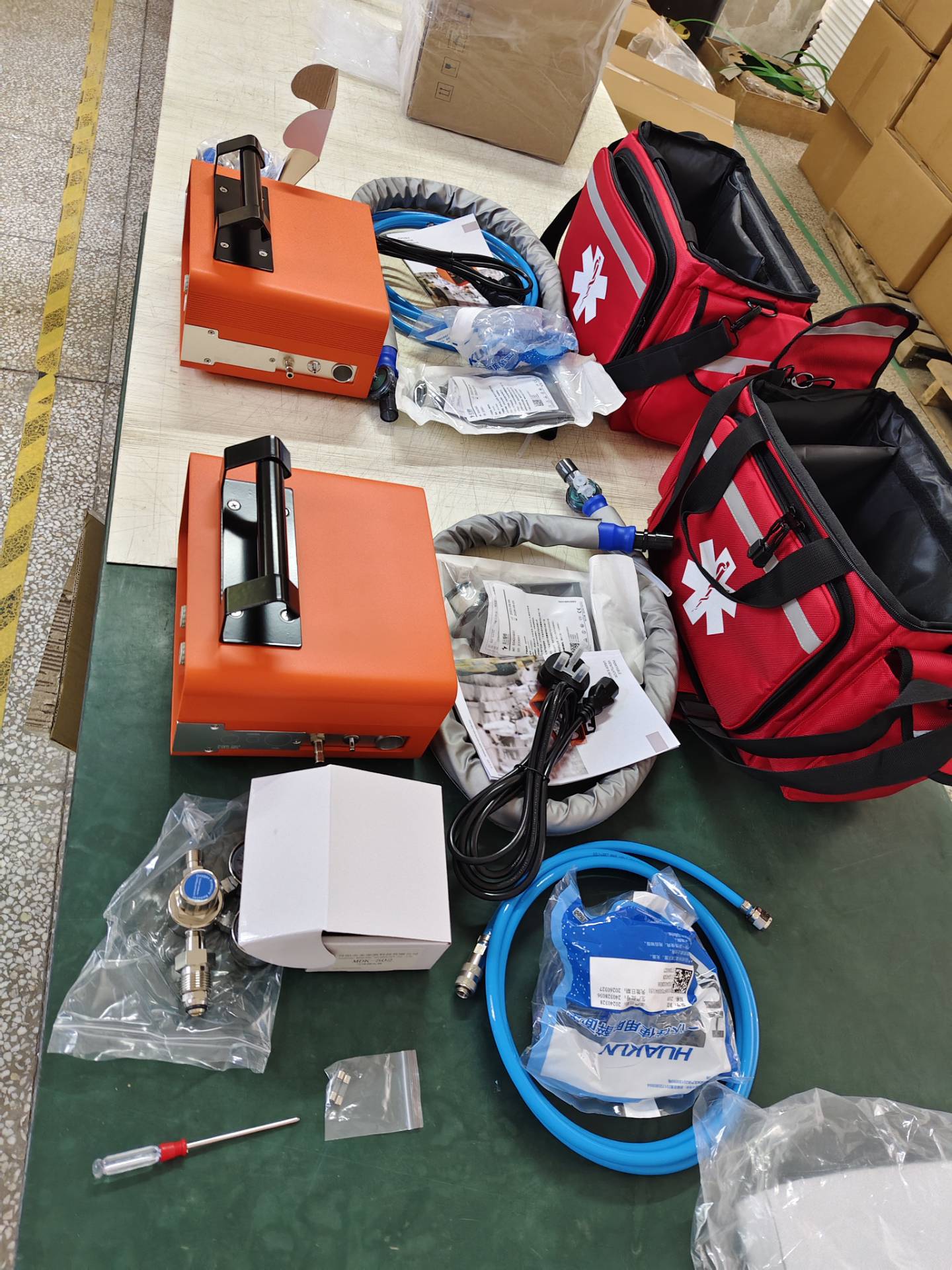Medical Equipment Portable Veterinary Ventilator ICU Ventilator Machine Portable Emergency Ventilator