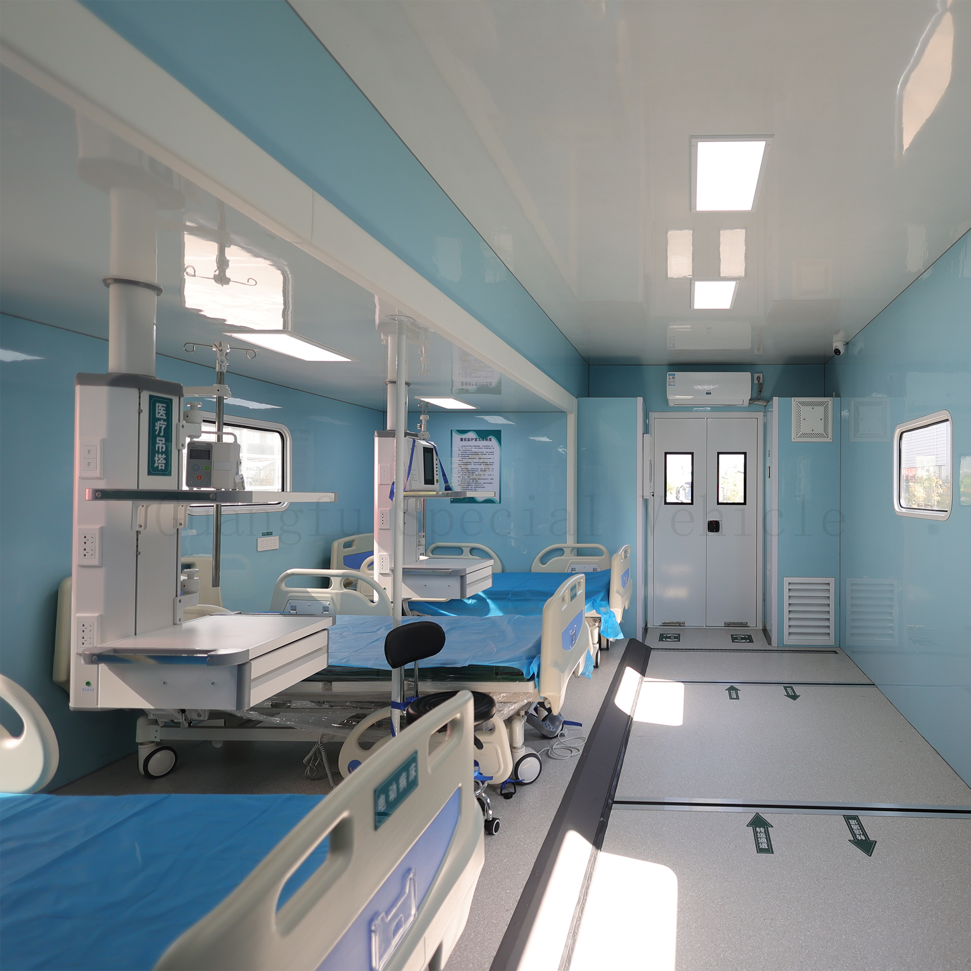 ICU Intensive Care Unit Medical Vehicle Hospital-Grade Critical Care Wards Emergency Rescue for Critically Ill Patients