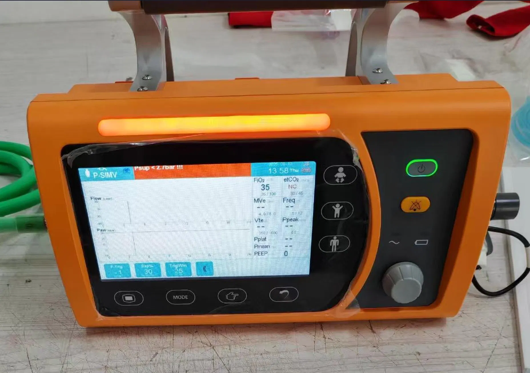 7 Inch Screen Emergency &amp; Transport Ventilator with Multiple Ventilation Mode