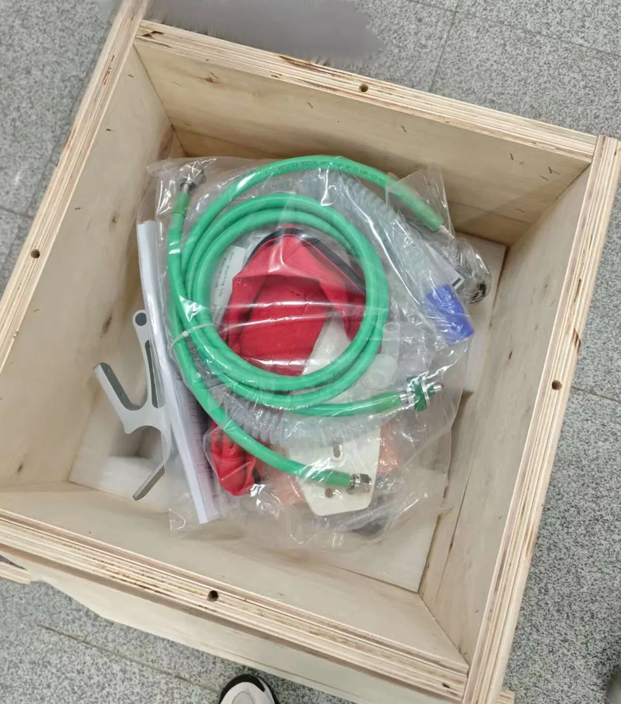 7 Inch Screen Emergency &amp; Transport Ventilator with Multiple Ventilation Mode