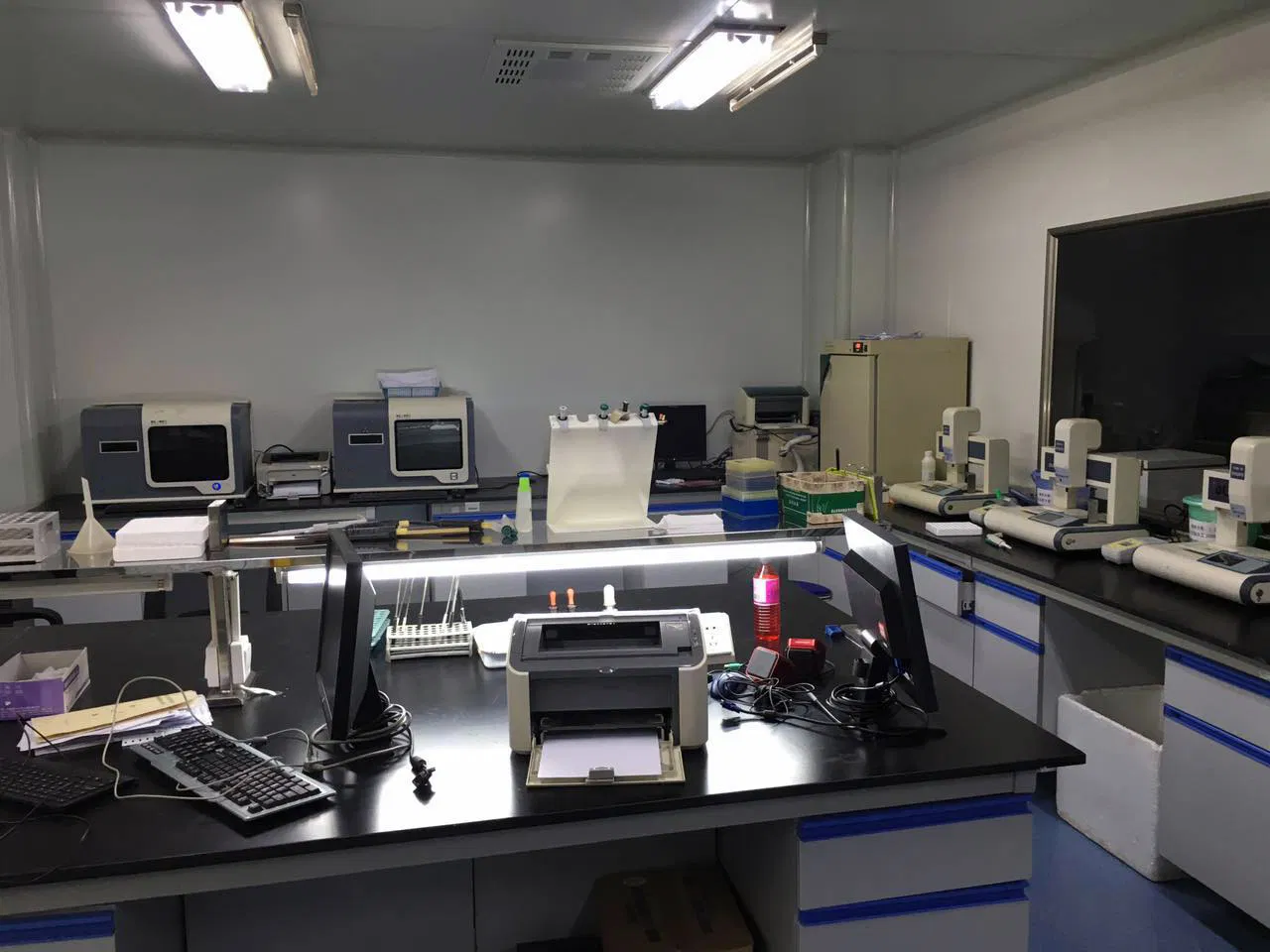 Microbial Identification and Antimicrobial Susceptibility Testing (ID/AST) System