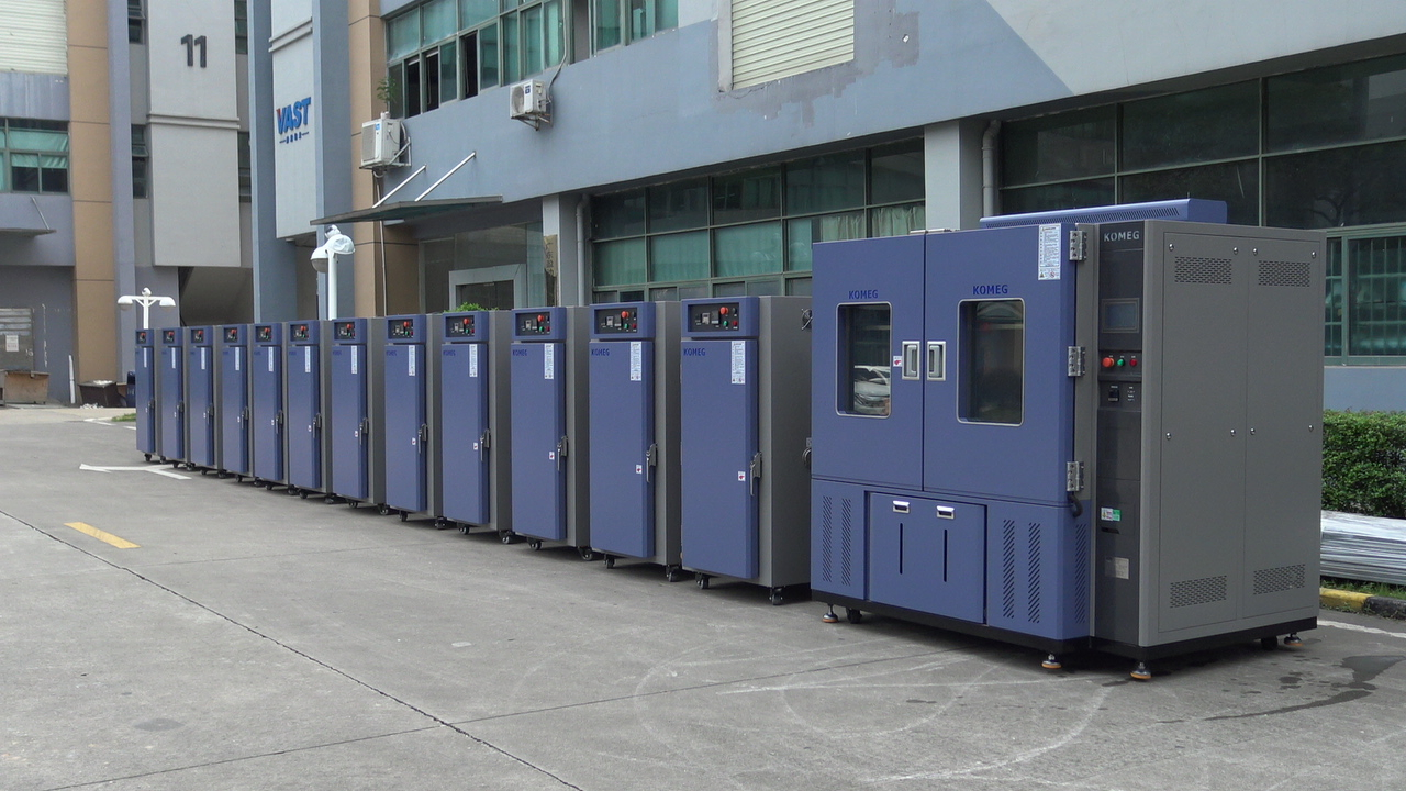 Komeg Programmable Rapid Temperature Change Chamber (equipment) for Laboratory Testing