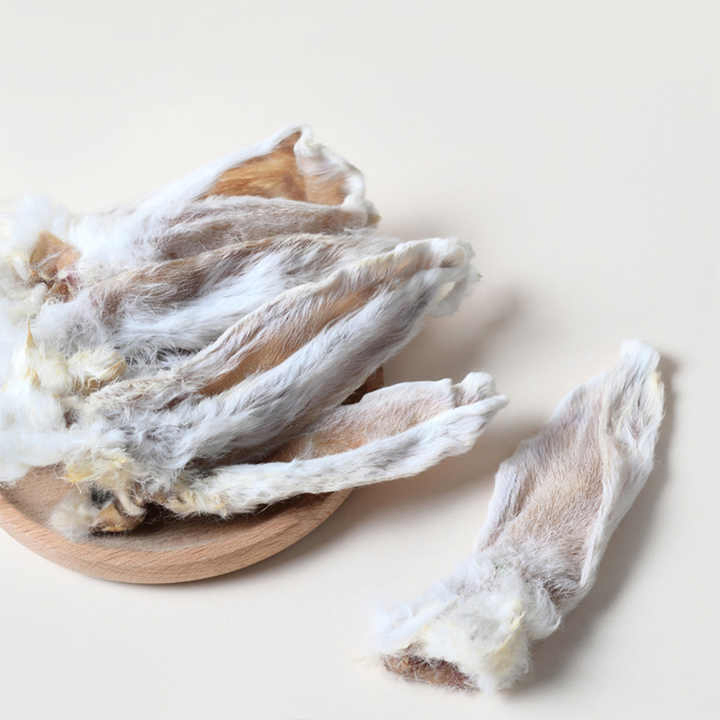 Bulk Rabbit Ear Pet Treats Freeze-Dried with Hair for Dental Health in Custom Packaging